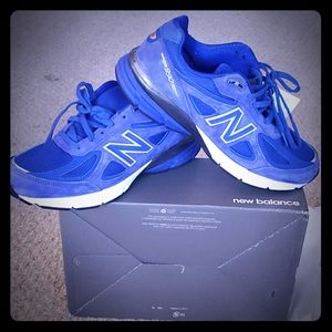 New Balance 990v4